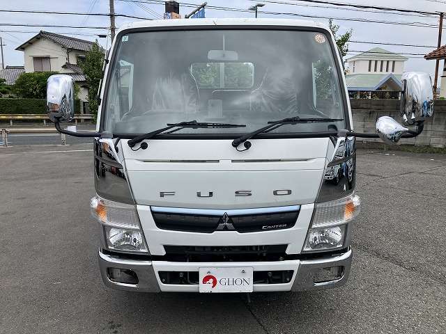 Mitsubishi Fuso Canter 2