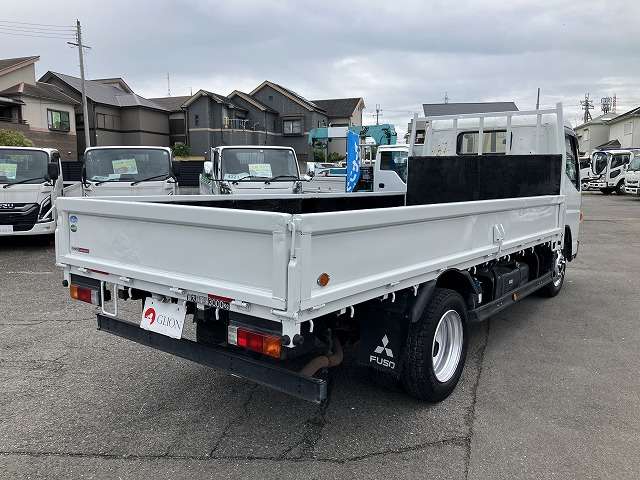 Mitsubishi Fuso Canter 8