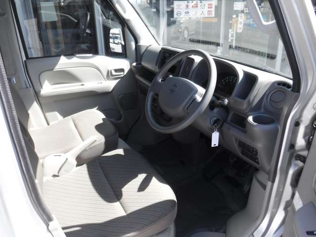 Nissan NV100 Clipper 11