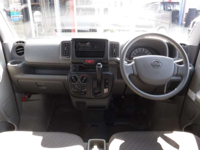 Nissan NV100 Clipper 10