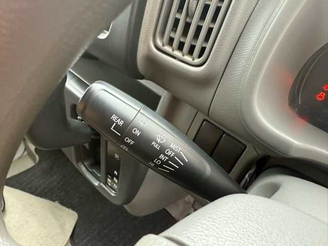 Nissan NV100 Clipper 6