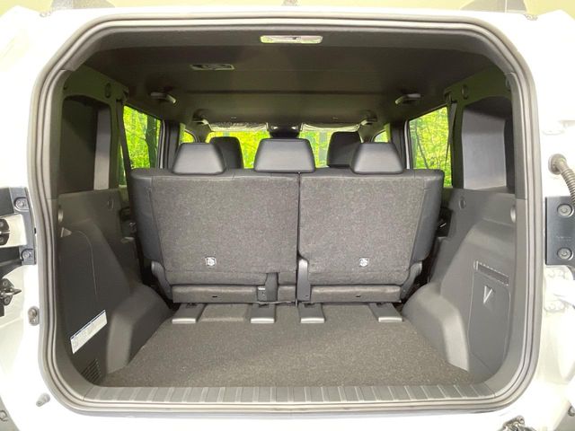 Toyota Land Cruiser FJ 11