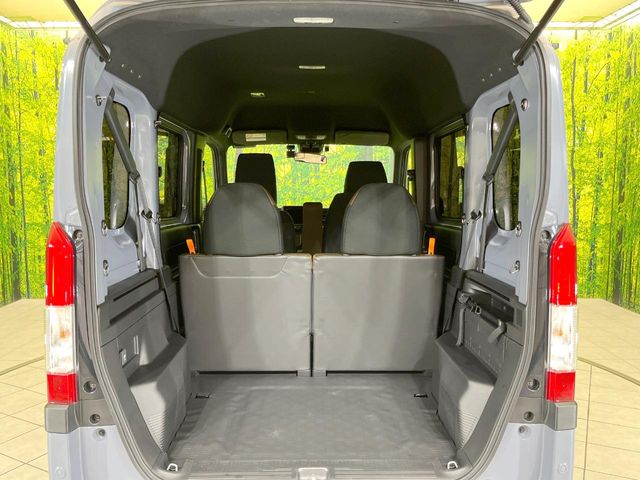 Honda N-VAN 10
