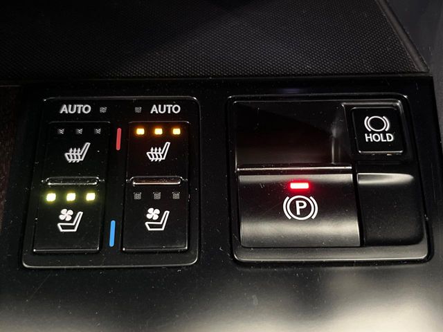 Lexus RX 6