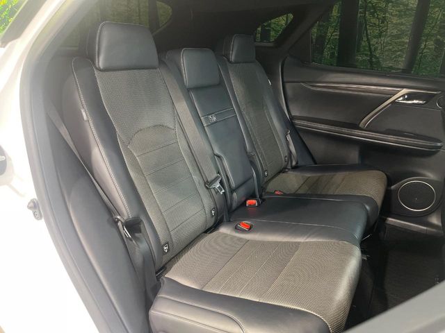 Lexus RX 9