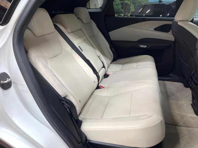 Lexus RX 10
