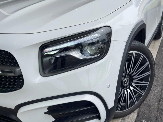 Mercedes-Benz GLB 3
