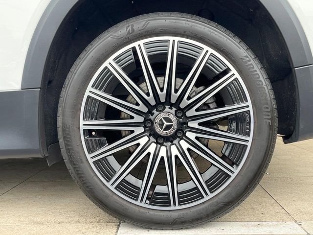 Mercedes-Benz GLB 6