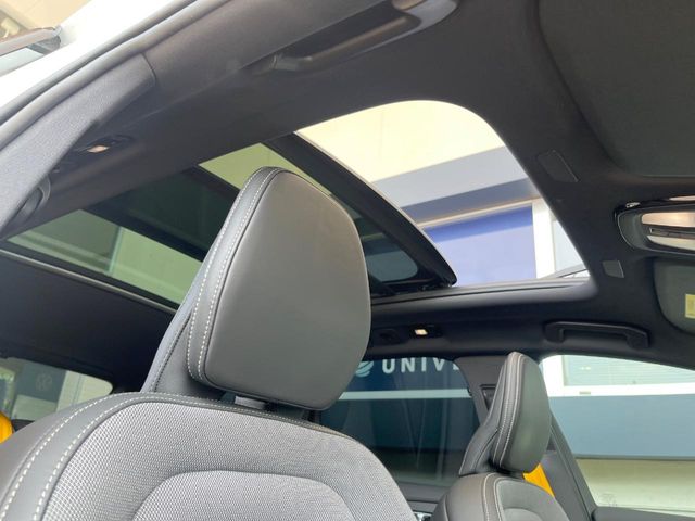 Volvo XC60 4