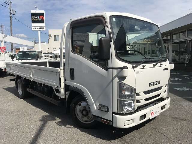Isuzu Elf 3