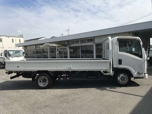 Isuzu Elf 5