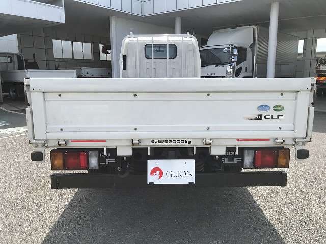 Isuzu Elf 7