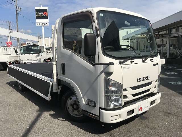 Isuzu Elf 10