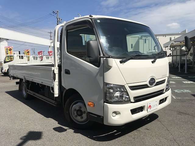Hino Dutro 2