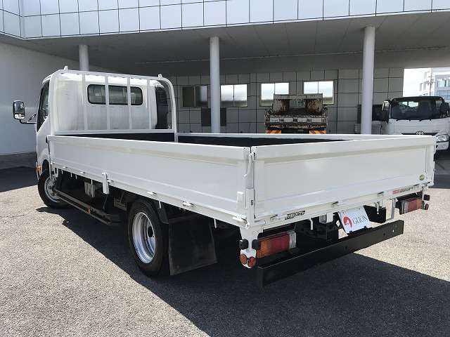 Hino Dutro 5