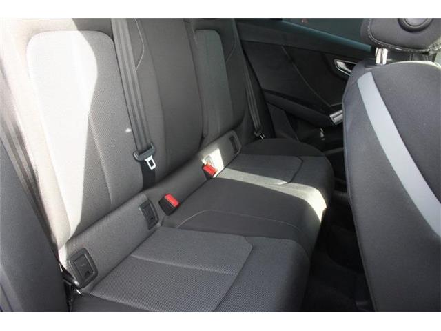 Audi Q2 11