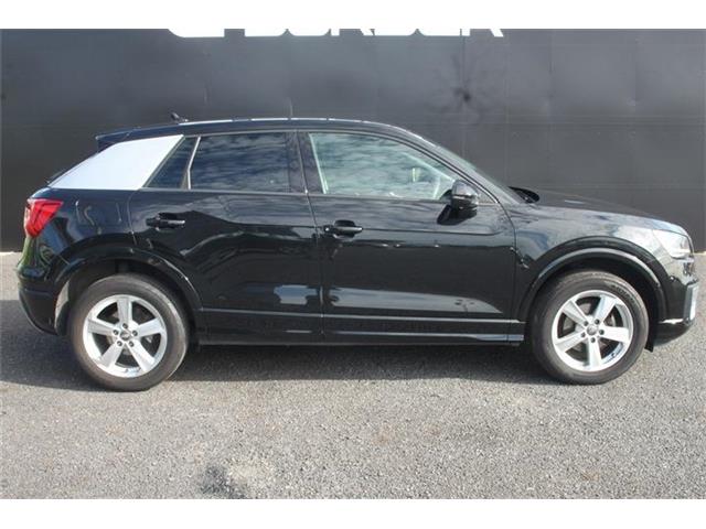 Audi Q2 8