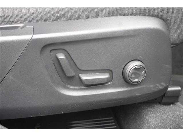 Volvo XC40 4