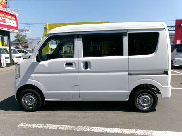 Nissan NV100 Clipper 8