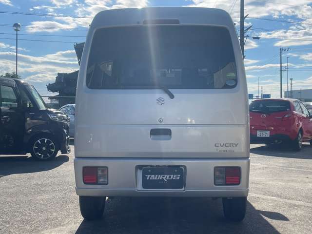 Suzuki Every 11