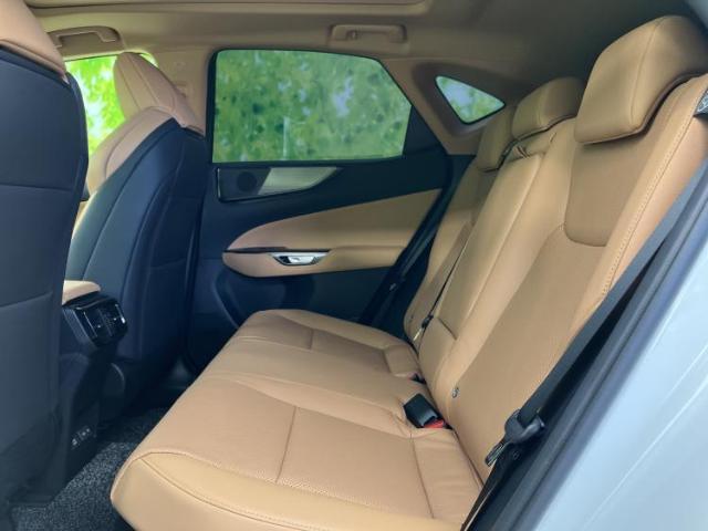 Lexus NX 9