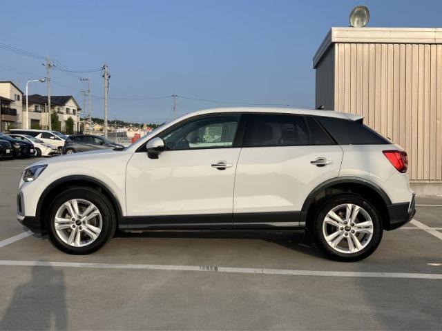 Audi Q2 5