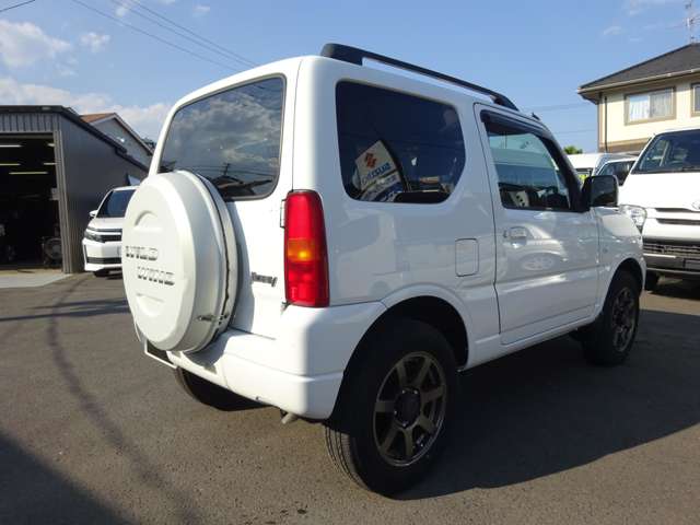 Suzuki Jimny 5