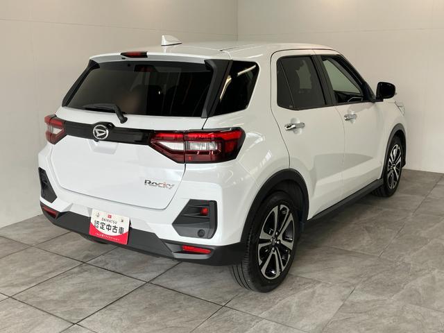 Daihatsu Rocky 3