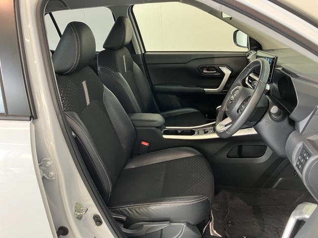 Daihatsu Rocky 5