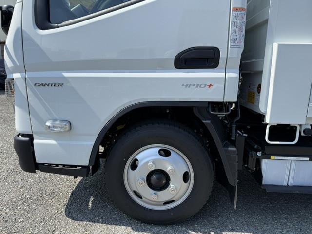 Mitsubishi Fuso Canter 9