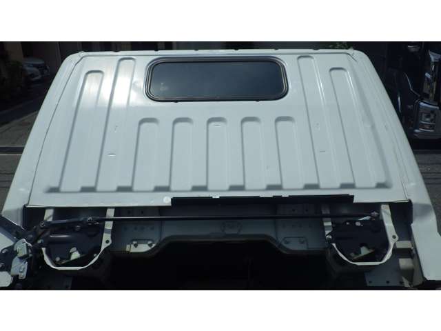 Mitsubishi Fuso Canter 11