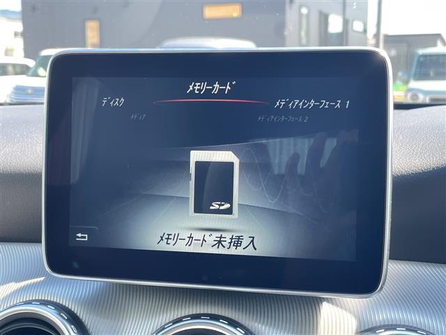 Mercedes-Benz GLA-Class 6