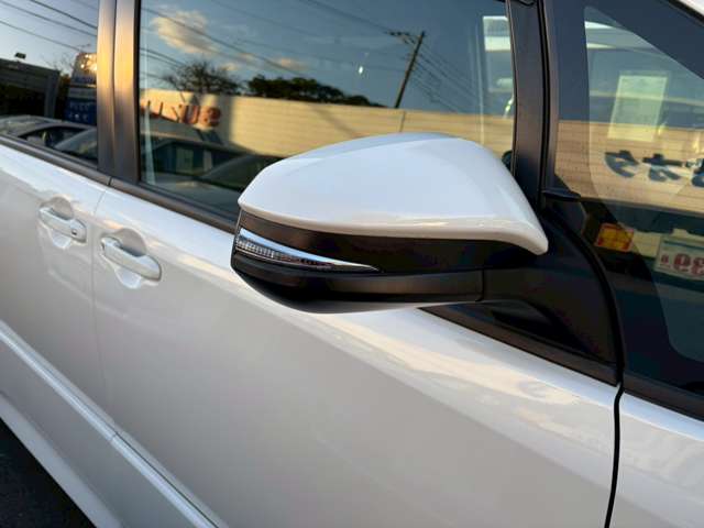 Toyota Noah 12