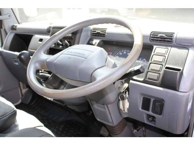 Mitsubishi Fuso Canter 8