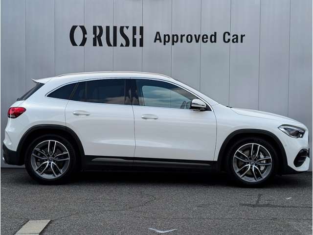 Mercedes-Benz GLA-Class 3