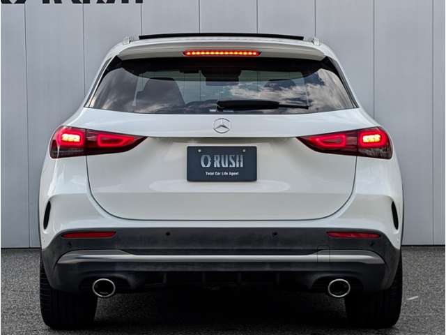 Mercedes-Benz GLA-Class 5