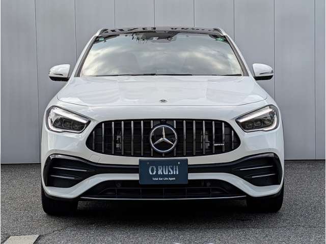 Mercedes-Benz GLA-Class 9