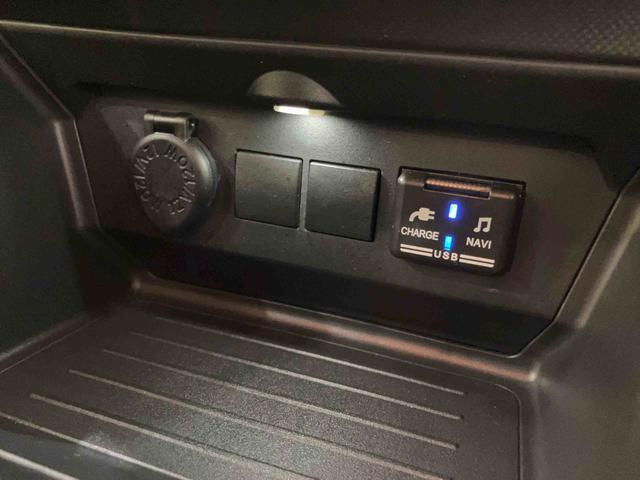 Daihatsu Rocky 7