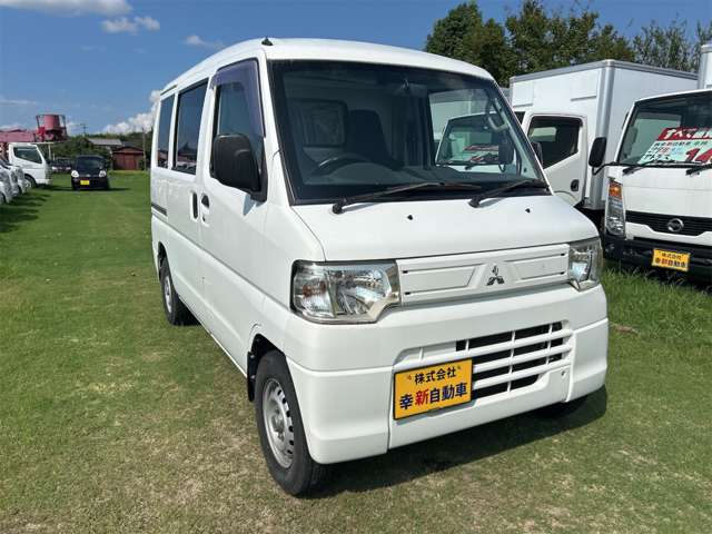 Mitsubishi Minicab Van 10