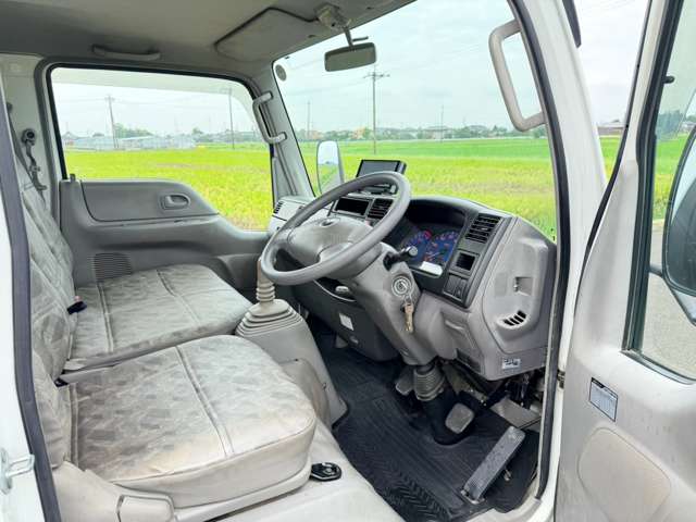 Mazda Titan Dash 11