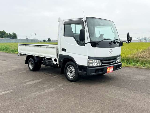 Mazda Titan Dash 4