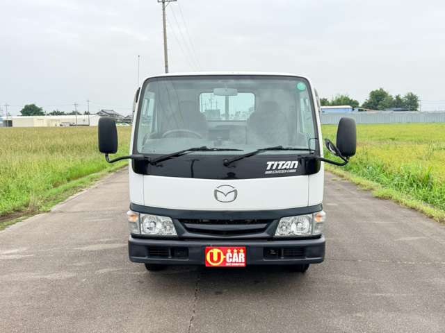 Mazda Titan Dash 5