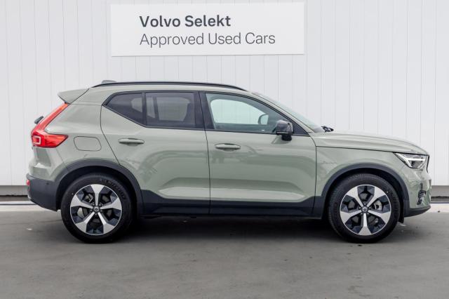 Volvo XC40 4