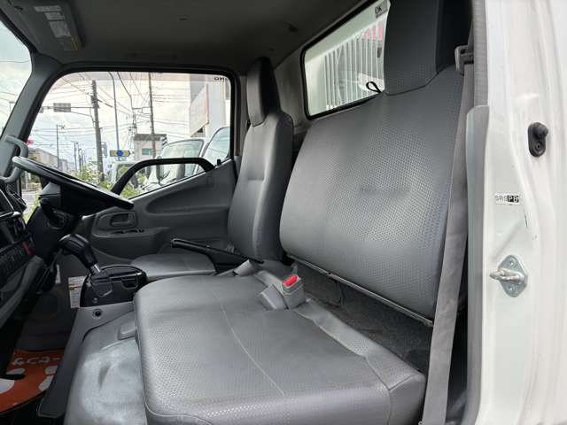 Hino Dutro 8