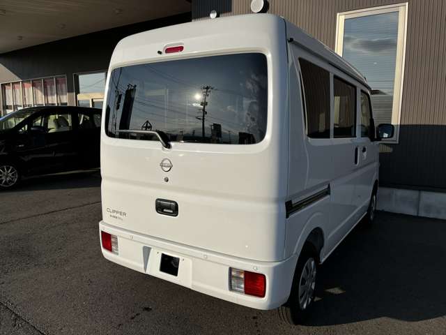 Nissan NV100 Clipper 11