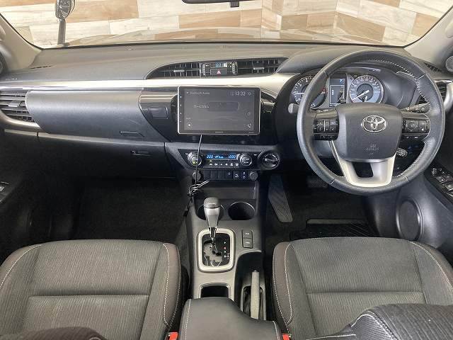 Toyota Hilux 2