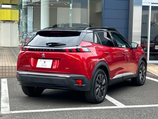 Peugeot SUV e-2008 5