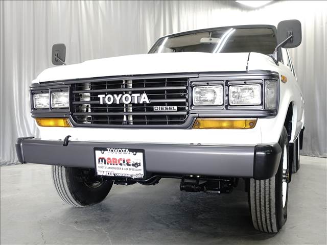 Toyota Land Cruiser 60 6