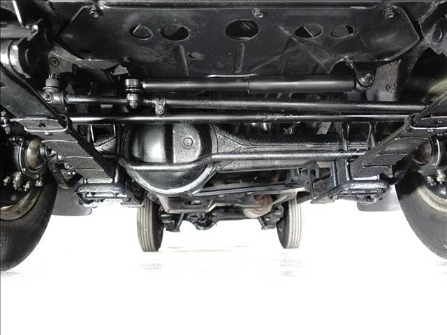 Toyota Land Cruiser 60 8