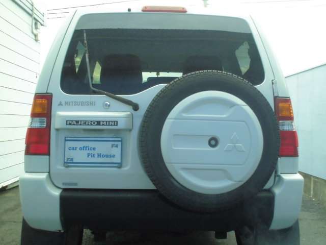 Mitsubishi Pajero Mini 7
